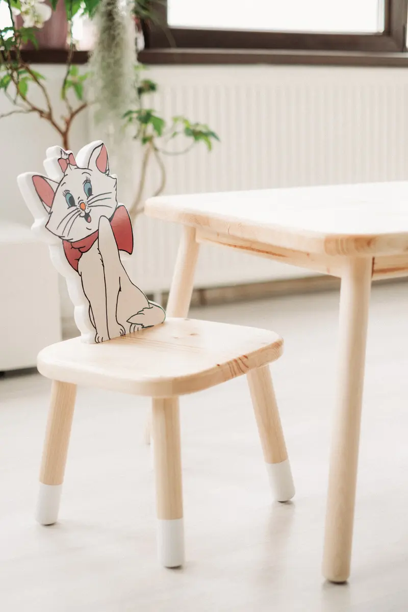 Marie the Aristocat - Set masa si scaun BBL-291